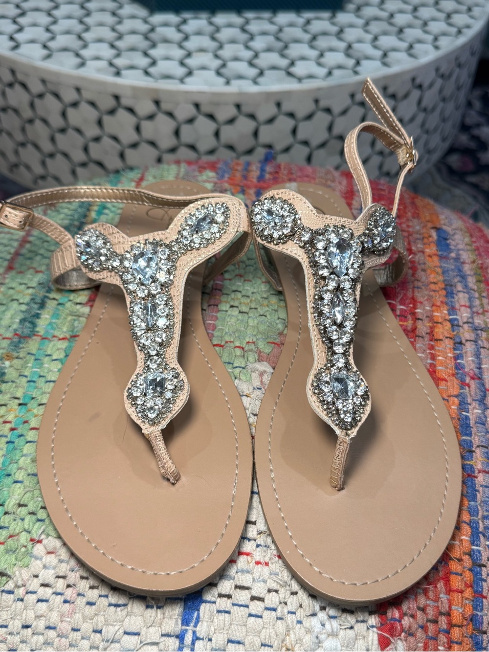 🥥🪩 Jessica Simpson Tan with Diamond Bling Crystal T-Strap Sandals with Strap 🪩🥥 - Picture 2 of 6